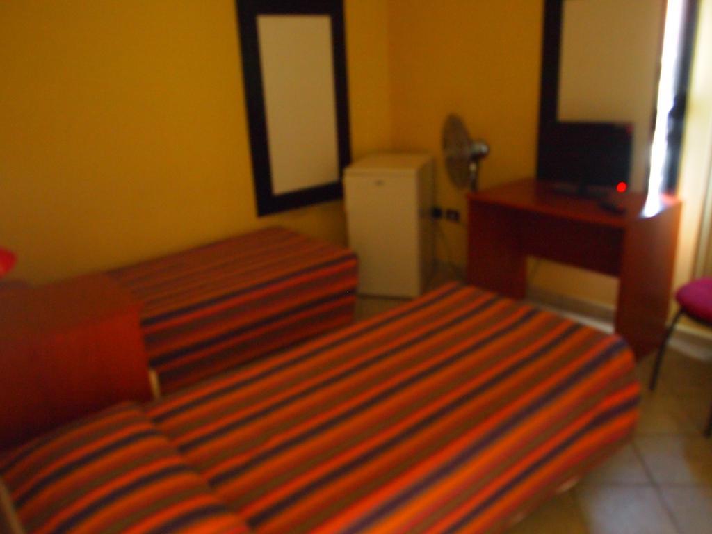 Hotel Caffetteria Dell'Angolo Borghetto Secondo Habitación foto